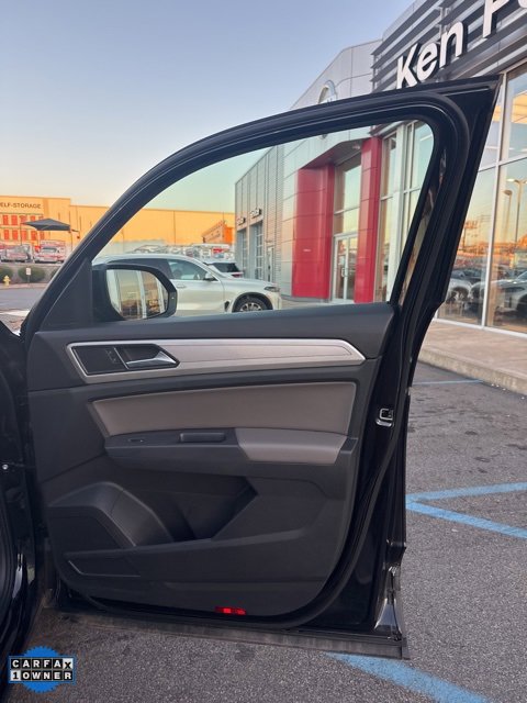 Used 2021 Volkswagen Atlas Cross Sport S image 15