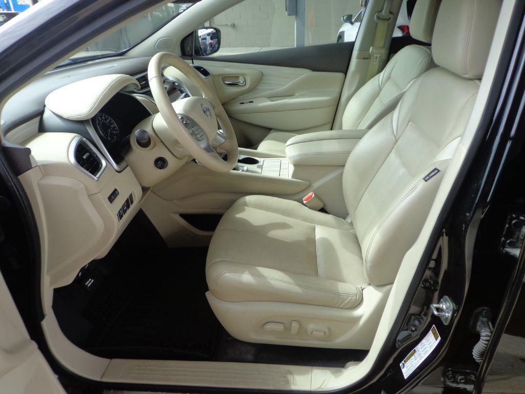 Used 2017 Nissan Murano Platinum w/ Platinum Technology Package image 13