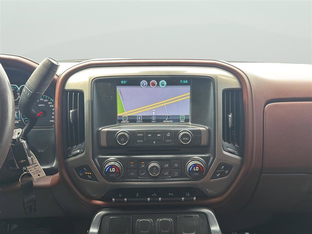 Used 2015 Chevrolet Silverado 1500 High Country w/ High Country Premium Package AWD/4WD image 18