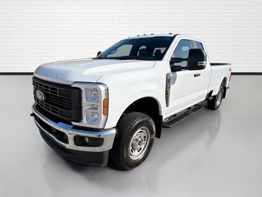 Used 2025 Ford F250 XL w/ FX4 Off-Road Package AWD/4WD image 5