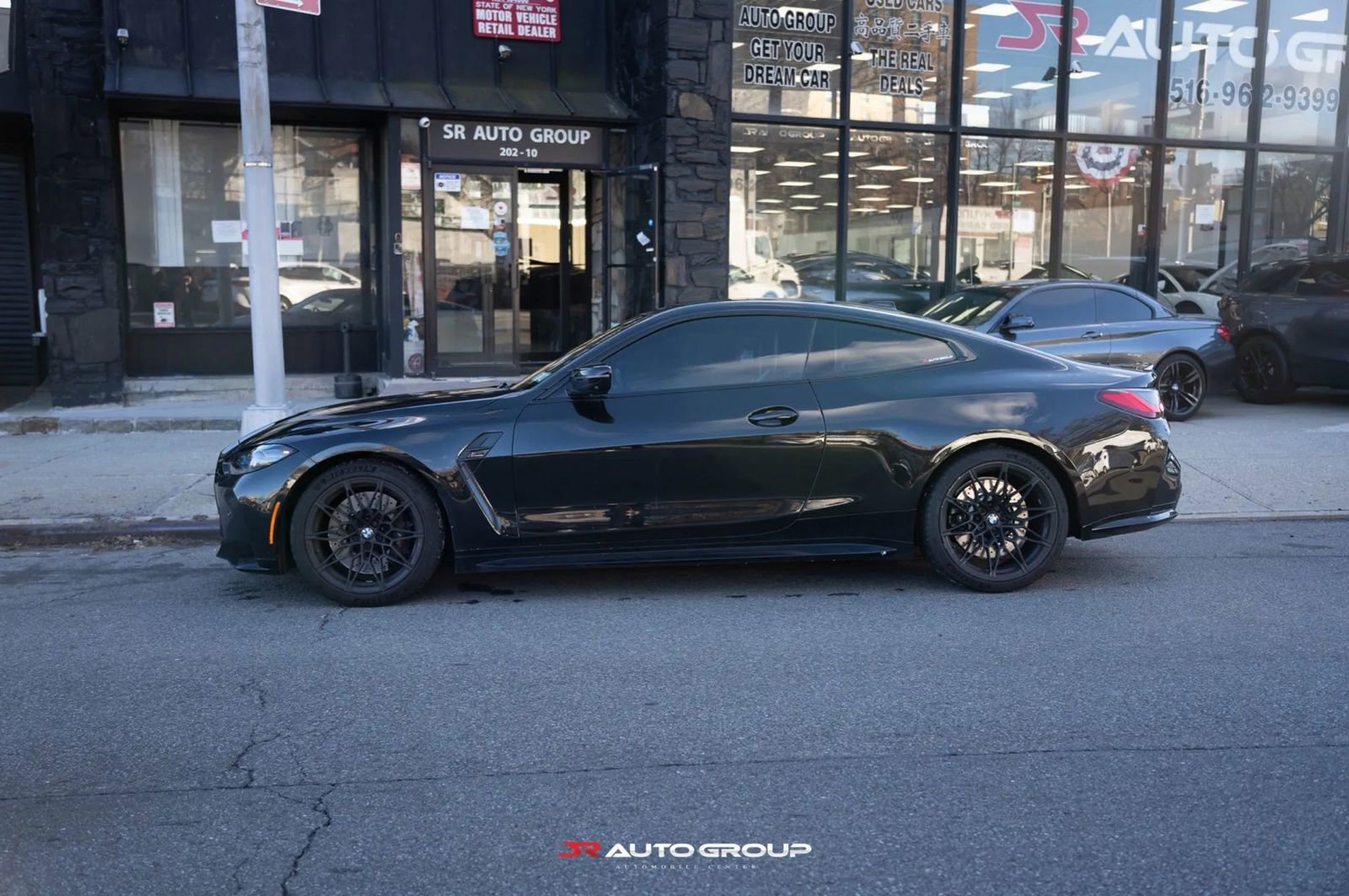 Used 2021 BMW M4 Competition w/ Executive Package image 6