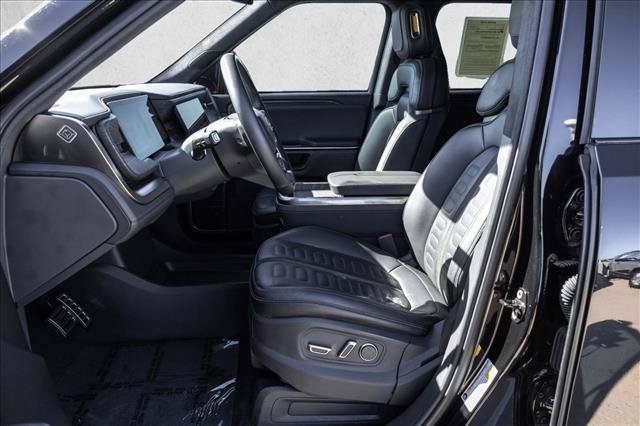 Used 2022 Rivian R1T Adventure AWD/4WD image 12