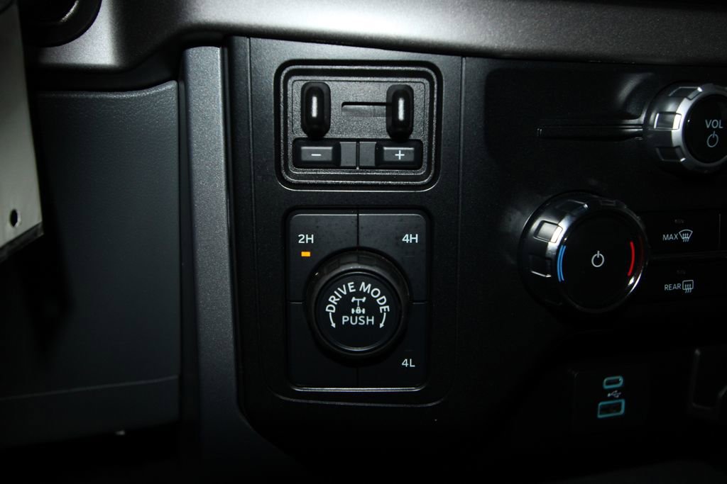 Used 2024 Ford F150 XLT w/ Tow/Haul Package image 14