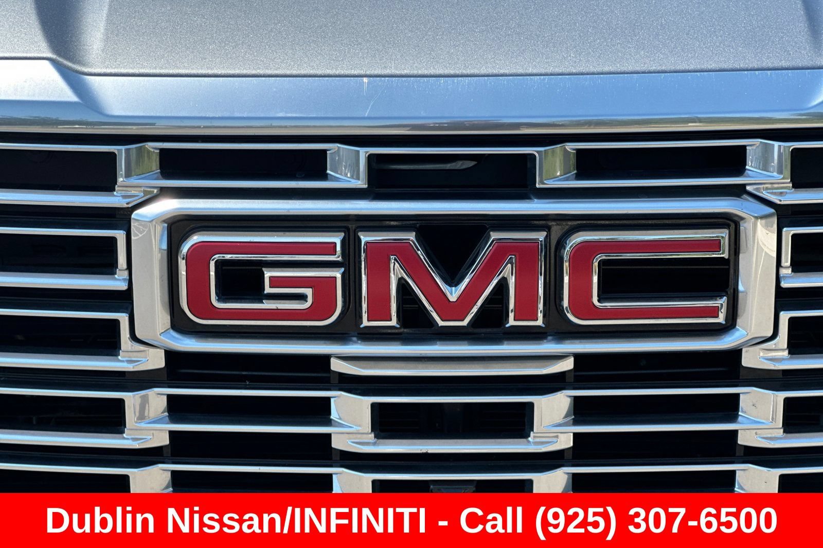 Used 2025 GMC Yukon XL Denali AWD/4WD image 47