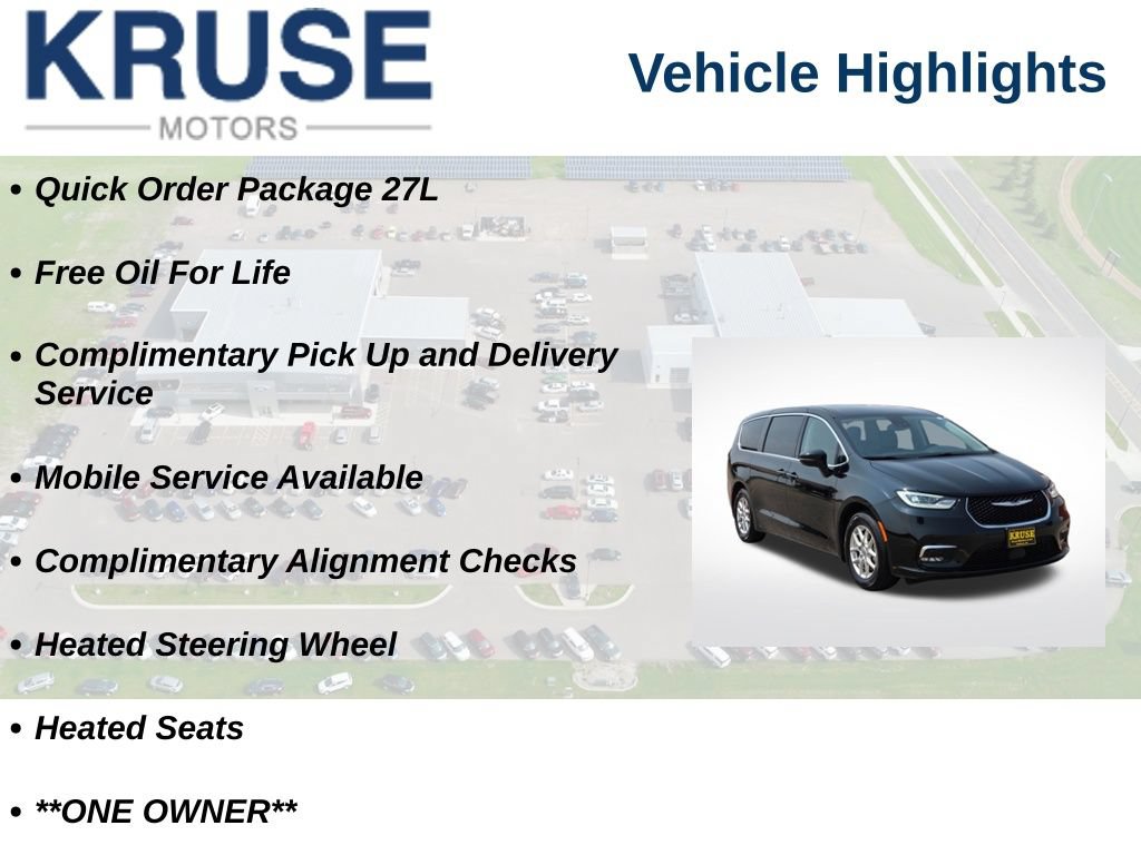 Used 2024 Chrysler Pacifica Touring-L FWD image 10