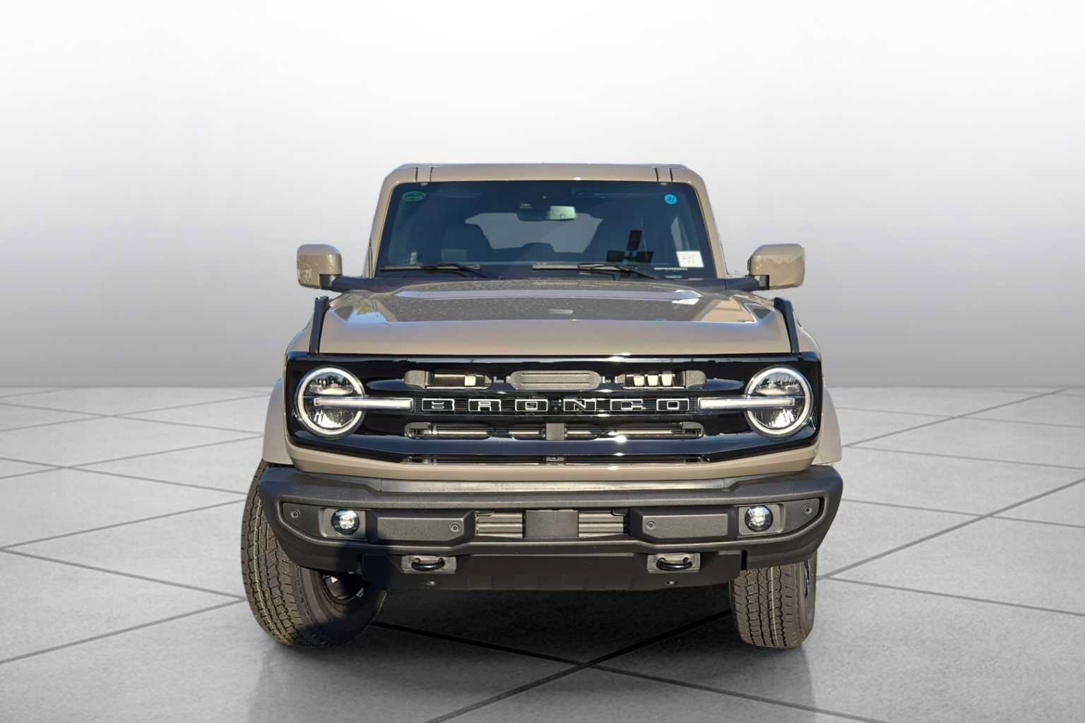 New 2026 Ford Bronco Outer Banks AWD/4WD image 3