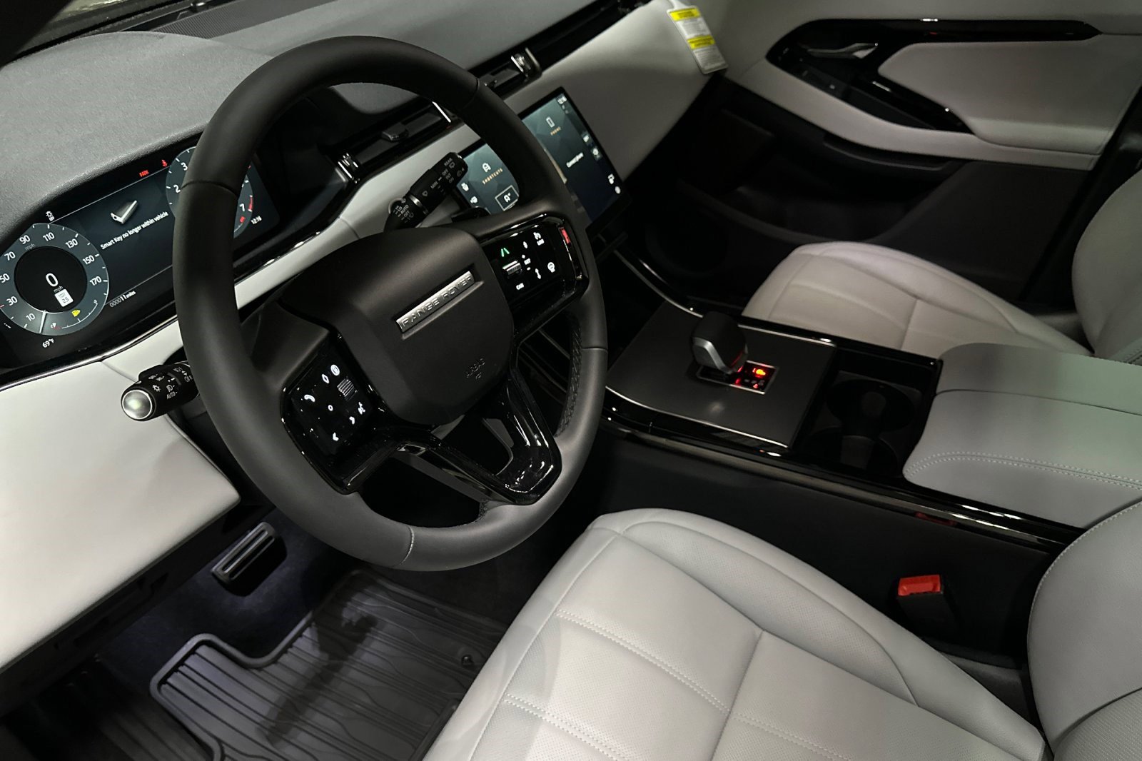 New 2026 Land Rover Range Rover Evoque S image 5