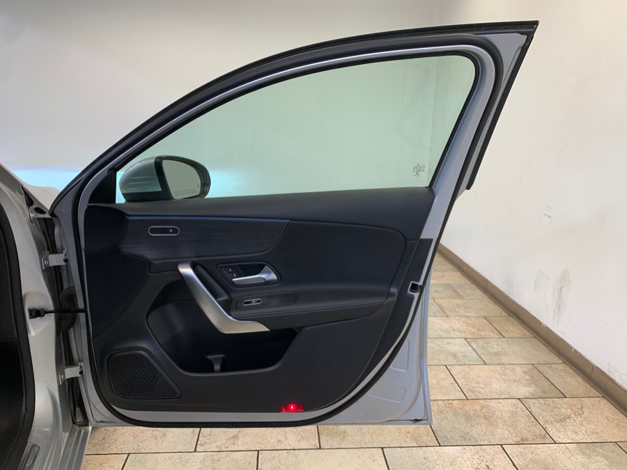 Used 2022 Mercedes-Benz A 220 4MATIC w/ Premium Package Lite image 57