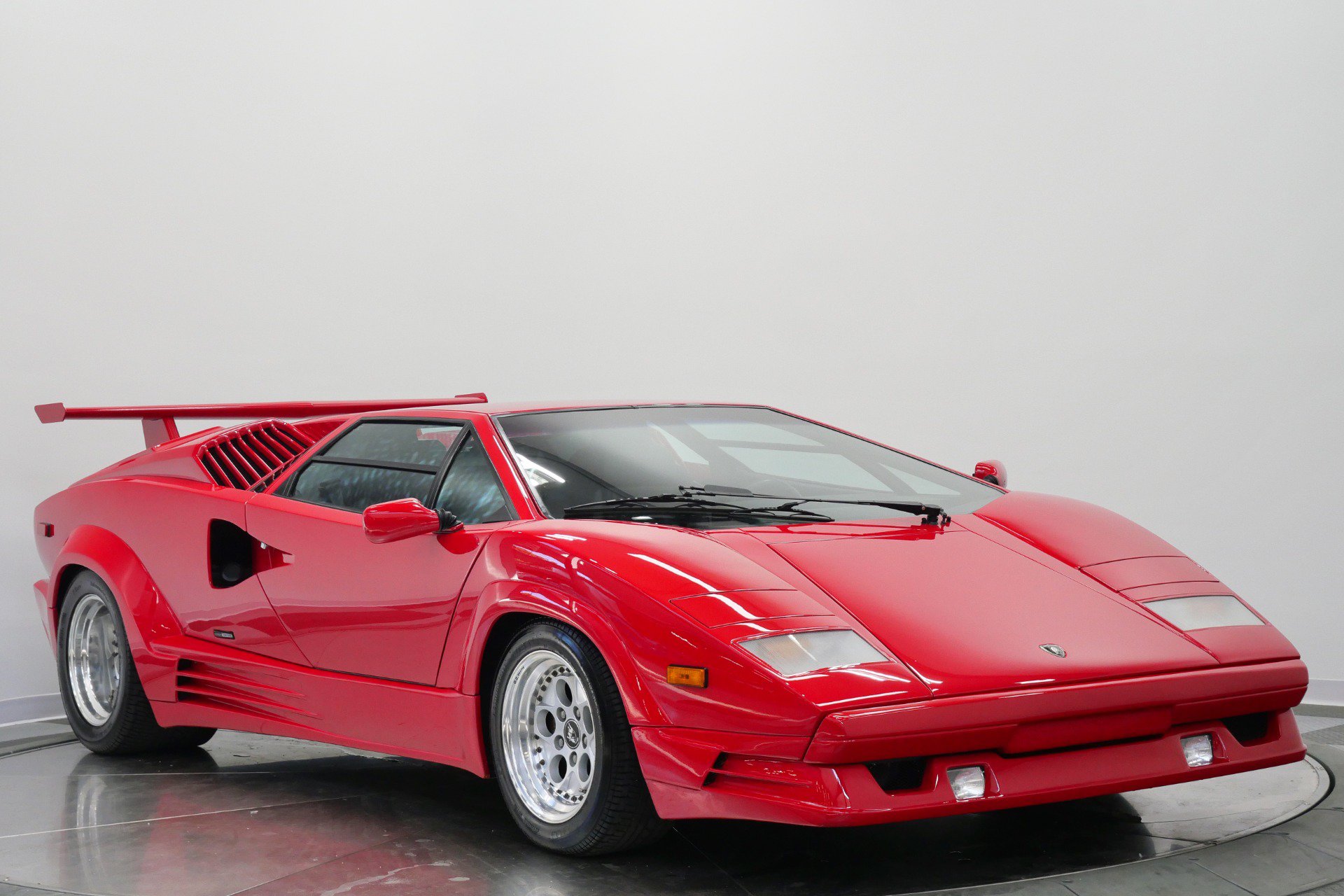 Used 1989 Lamborghini Countach Coupe RWD image 3