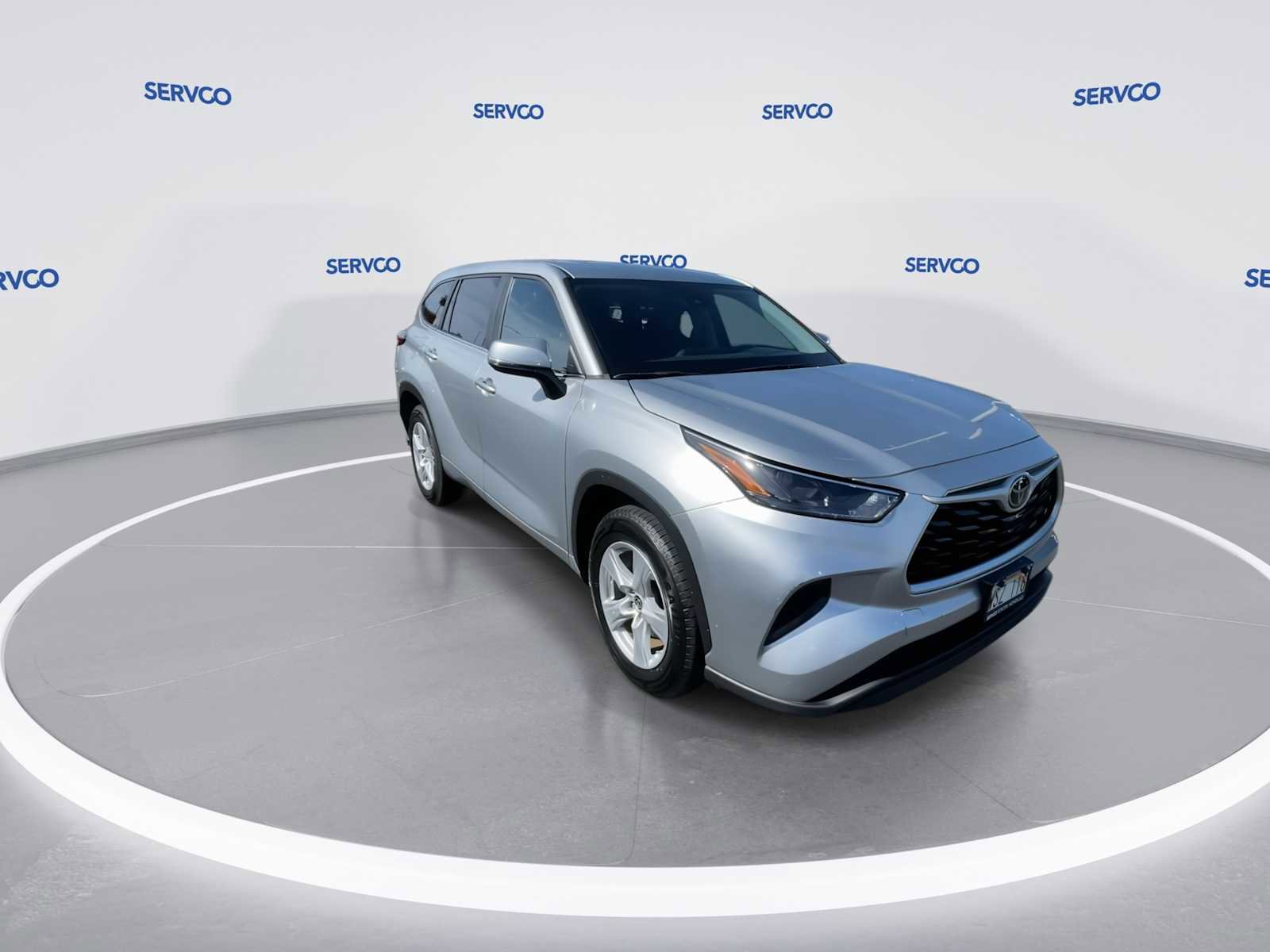 Used 2023 Toyota Highlander L image 3