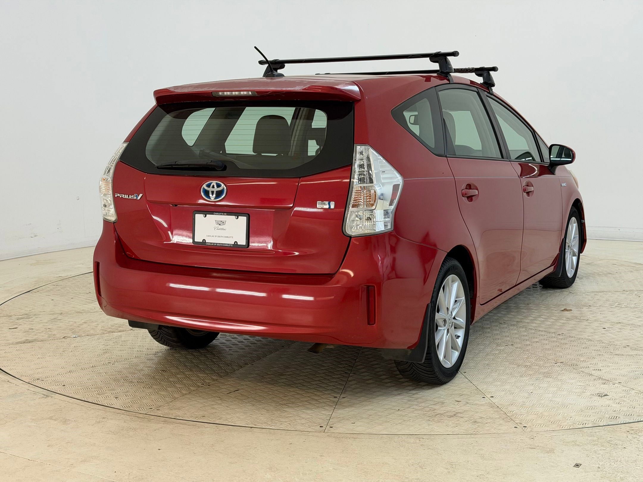 Used 2012 Toyota Prius V Five image 9