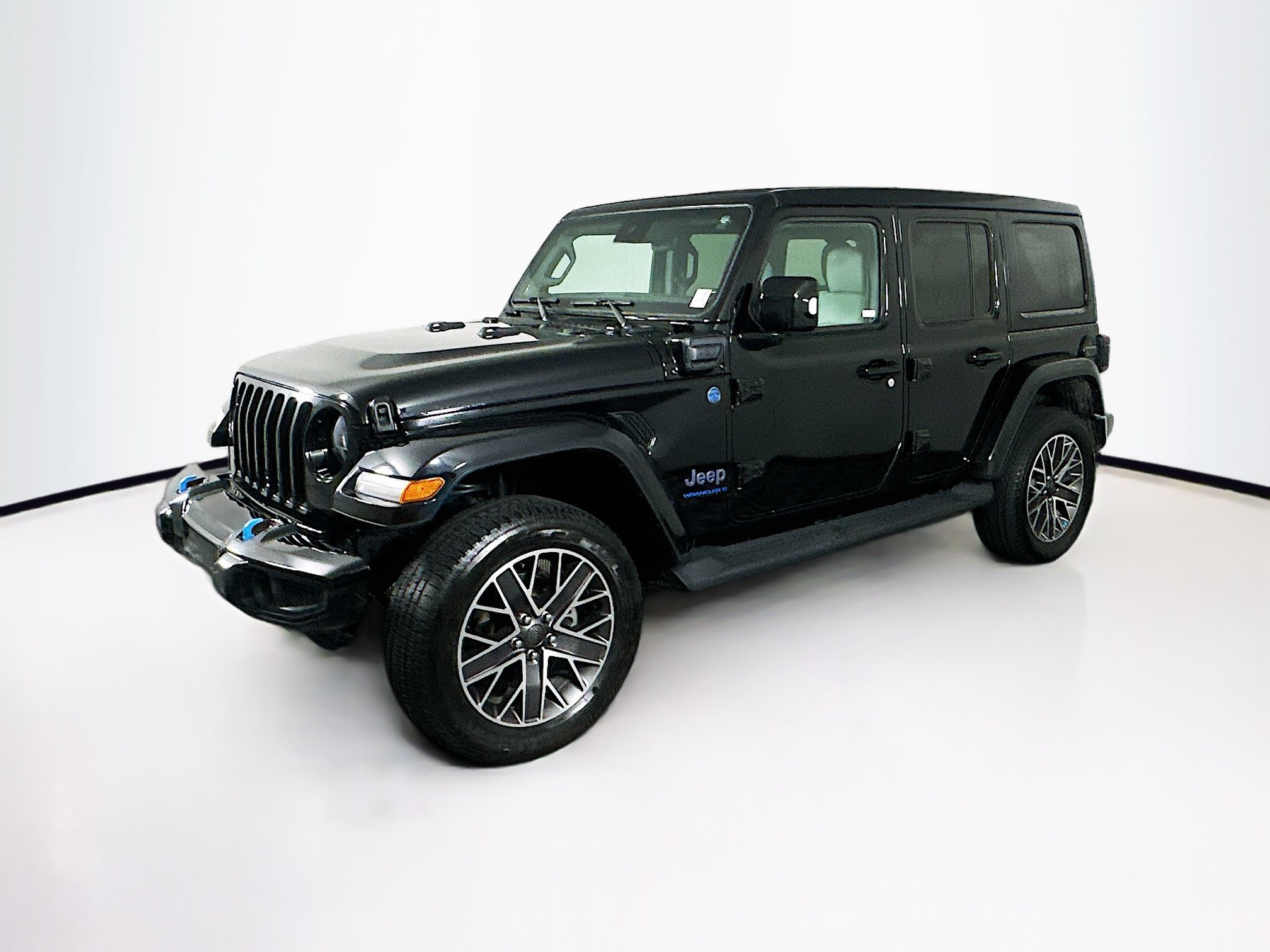 Used 2023 Jeep Wrangler Unlimited Sahara AWD/4WD image 4