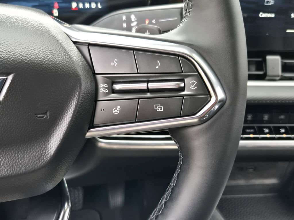 New 2026 Chevrolet Equinox LT w/ Safety and Technology Package FWD image 31