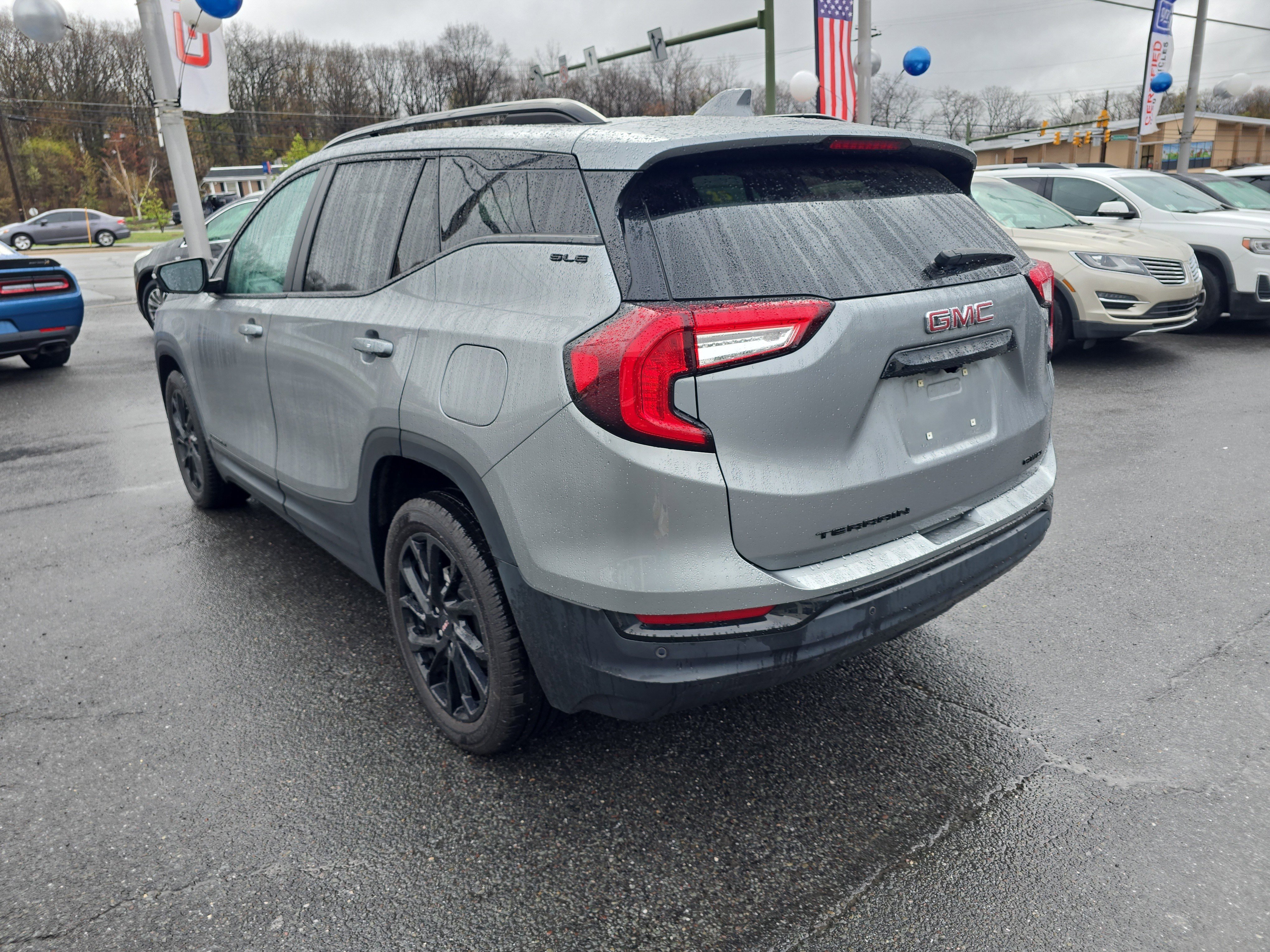 Used 2023 GMC Terrain SLE w/ Driver Convenience Package AWD/4WD video 4