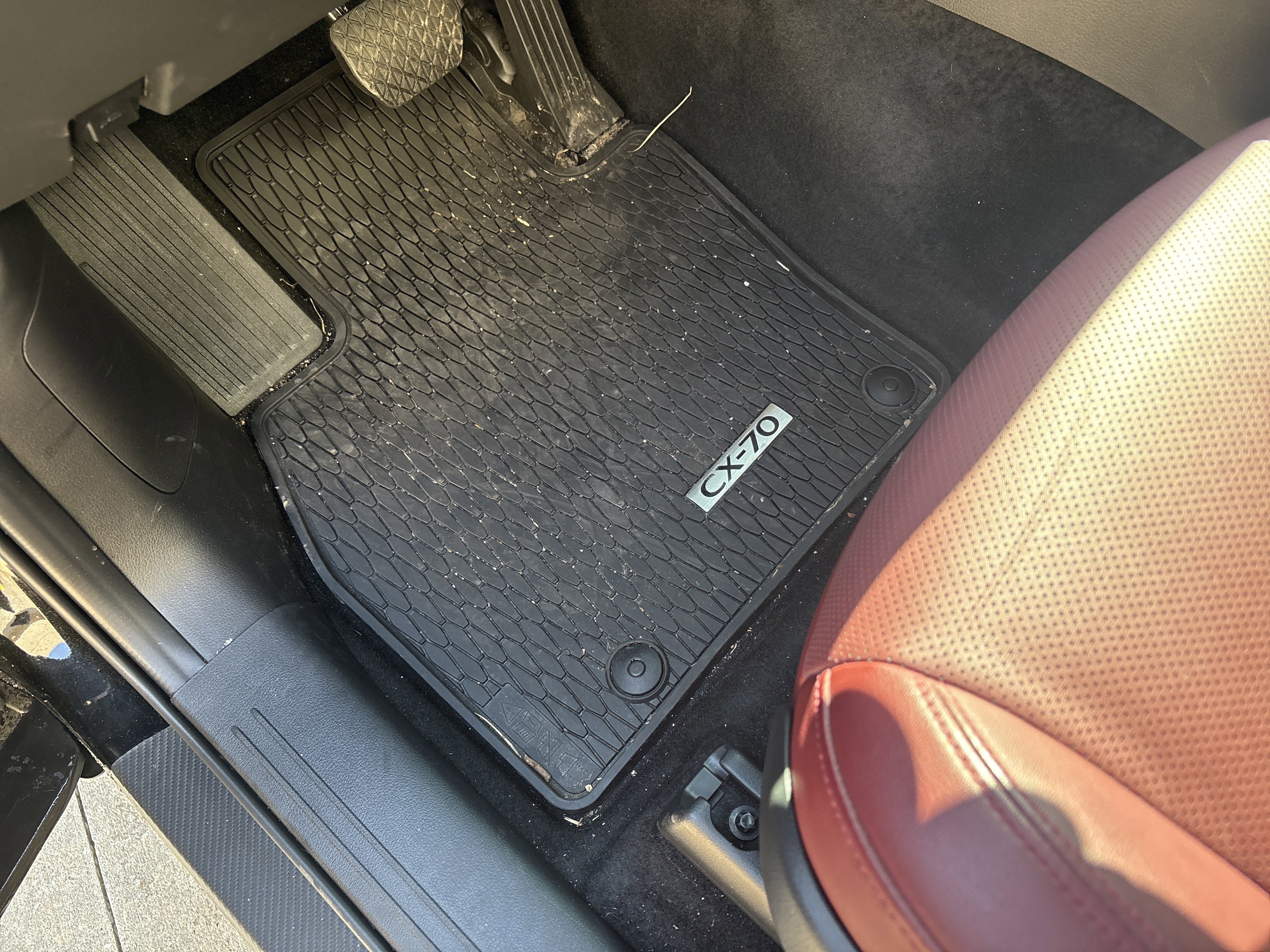 Used 2025 MAZDA CX-70 3.3 Turbo w/ Premium Plus Pkg image 17