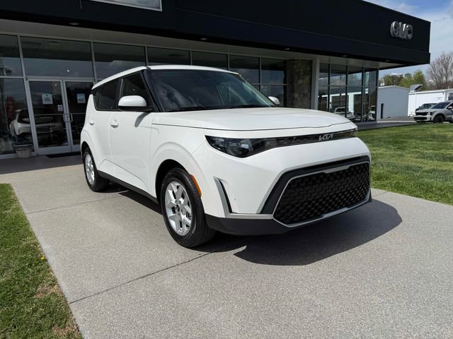 Used 2023 Kia Soul LX w/ Option Group 015 image 1