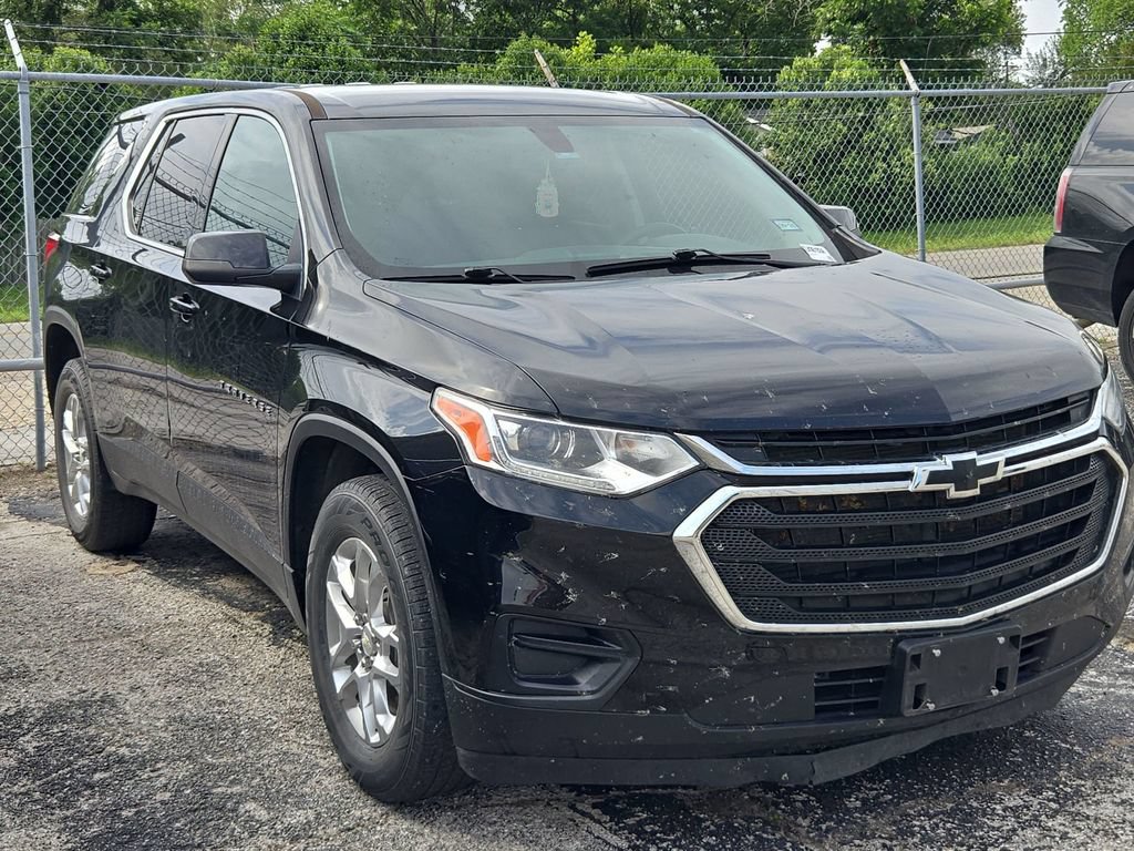 Used 2021 Chevrolet Traverse LS FWD image 1