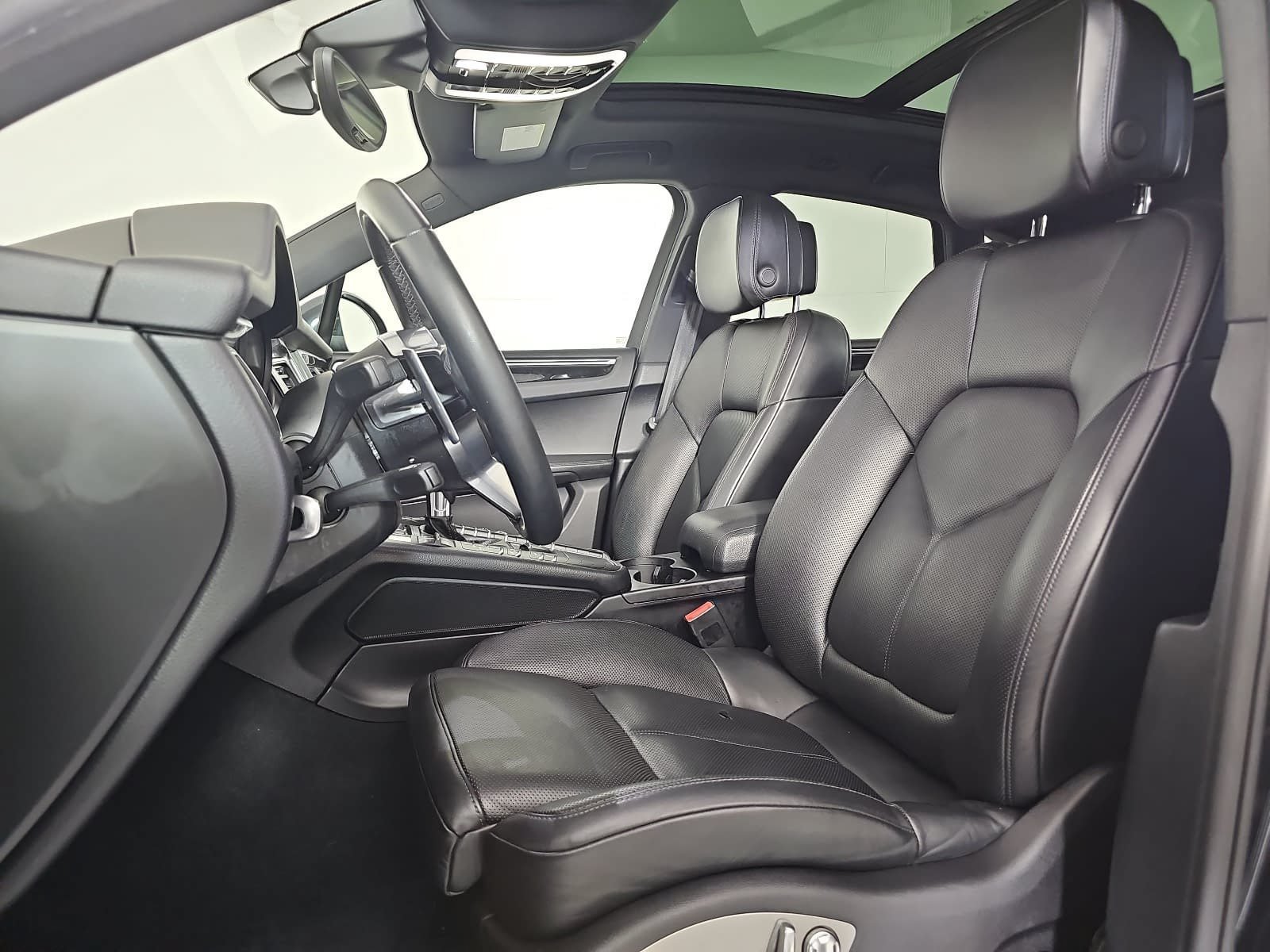 Used 2018 Porsche Macan S AWD/4WD image 15