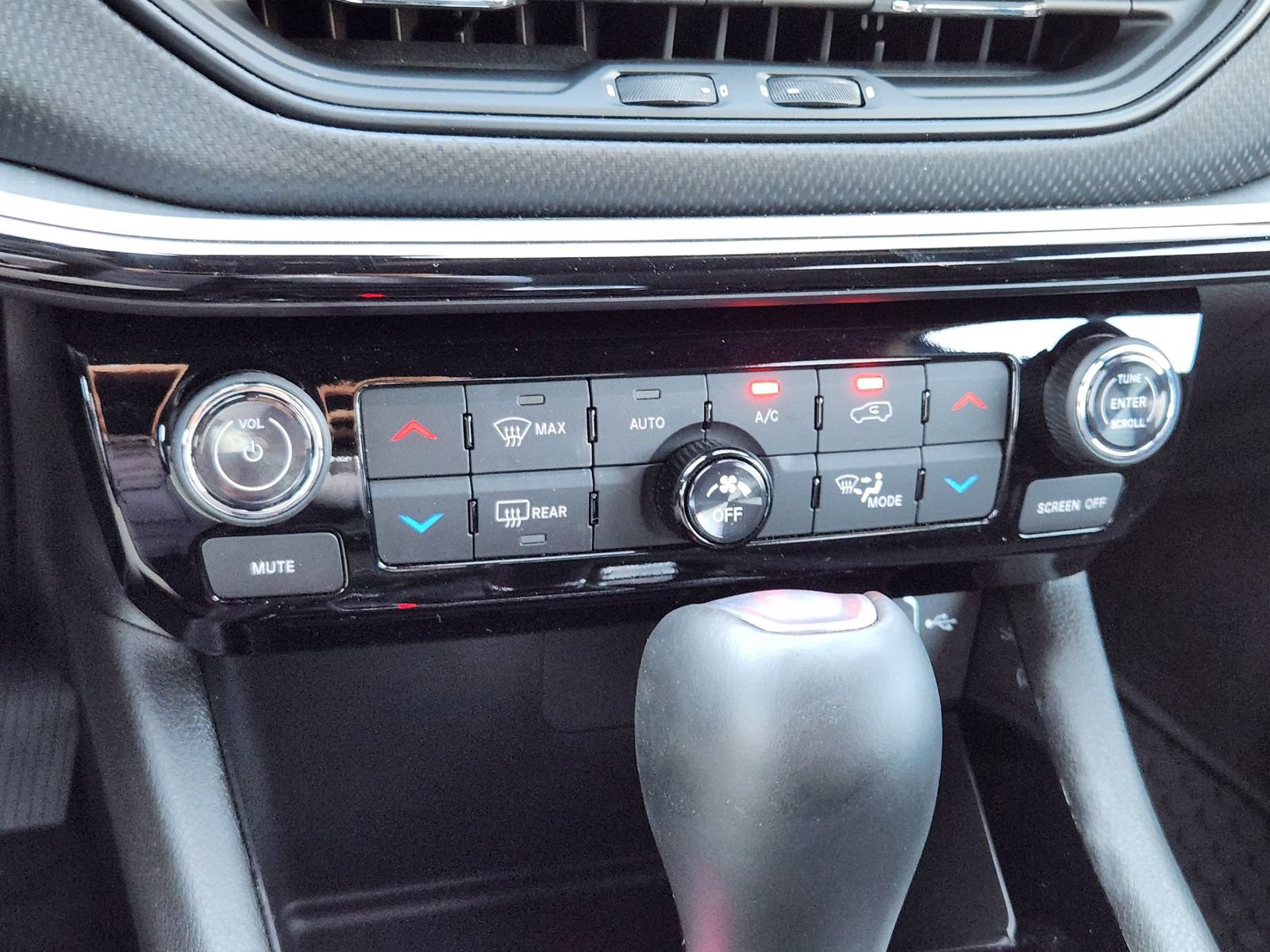 New 2025 Jeep Compass Trailhawk AWD/4WD image 19