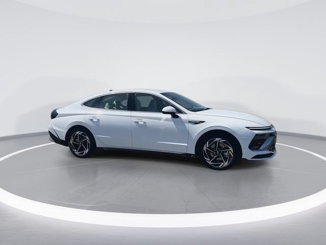 New 2026 Hyundai Sonata SEL FWD image 9