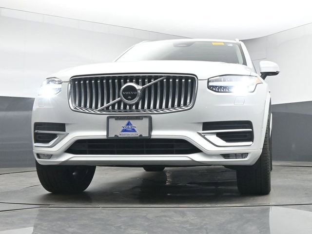 Used 2023 Volvo XC90 B6 Ultimate w/ Protection Package Premier image 16
