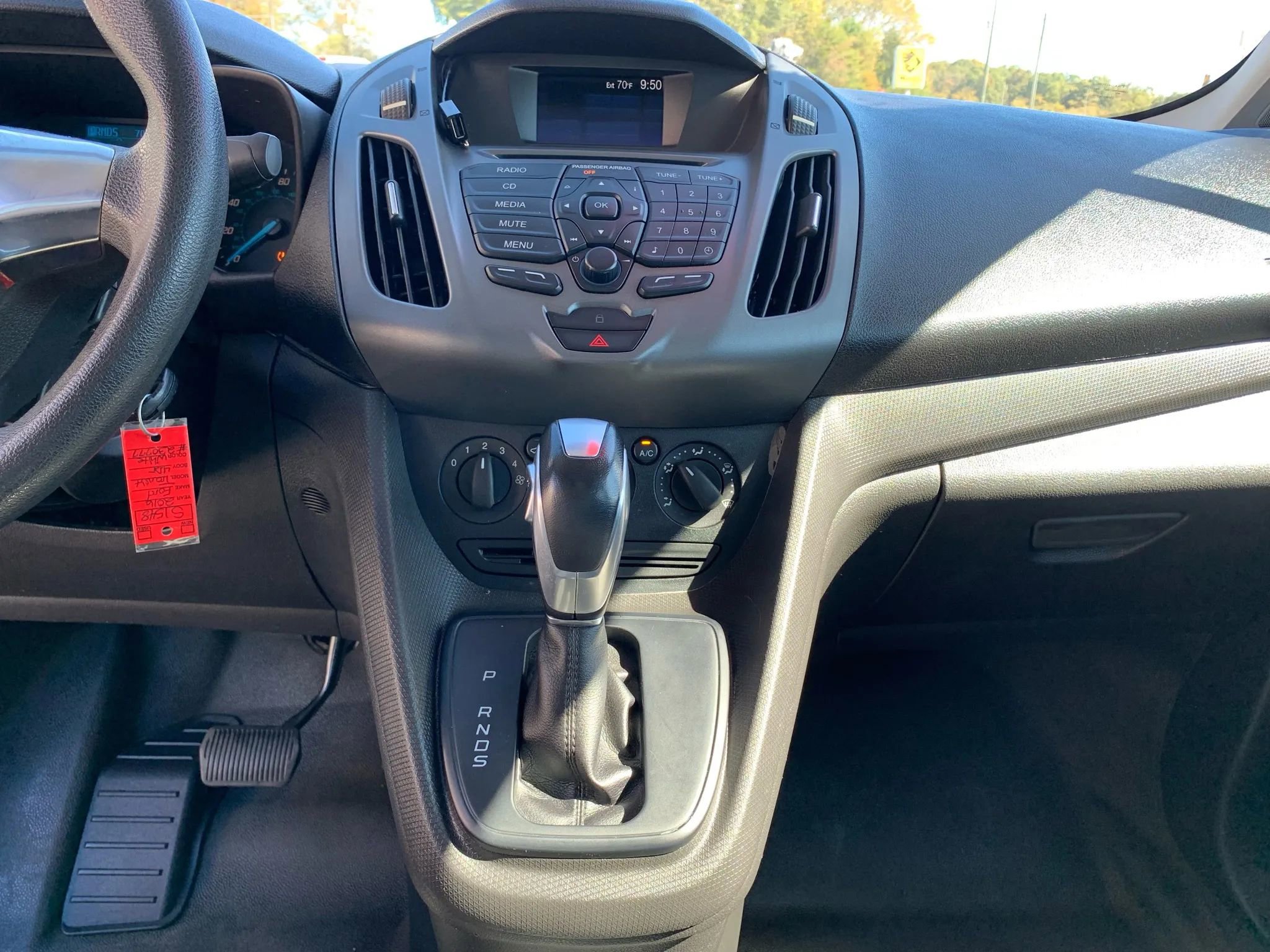 Used 2016 Ford Transit Connect XL image 14