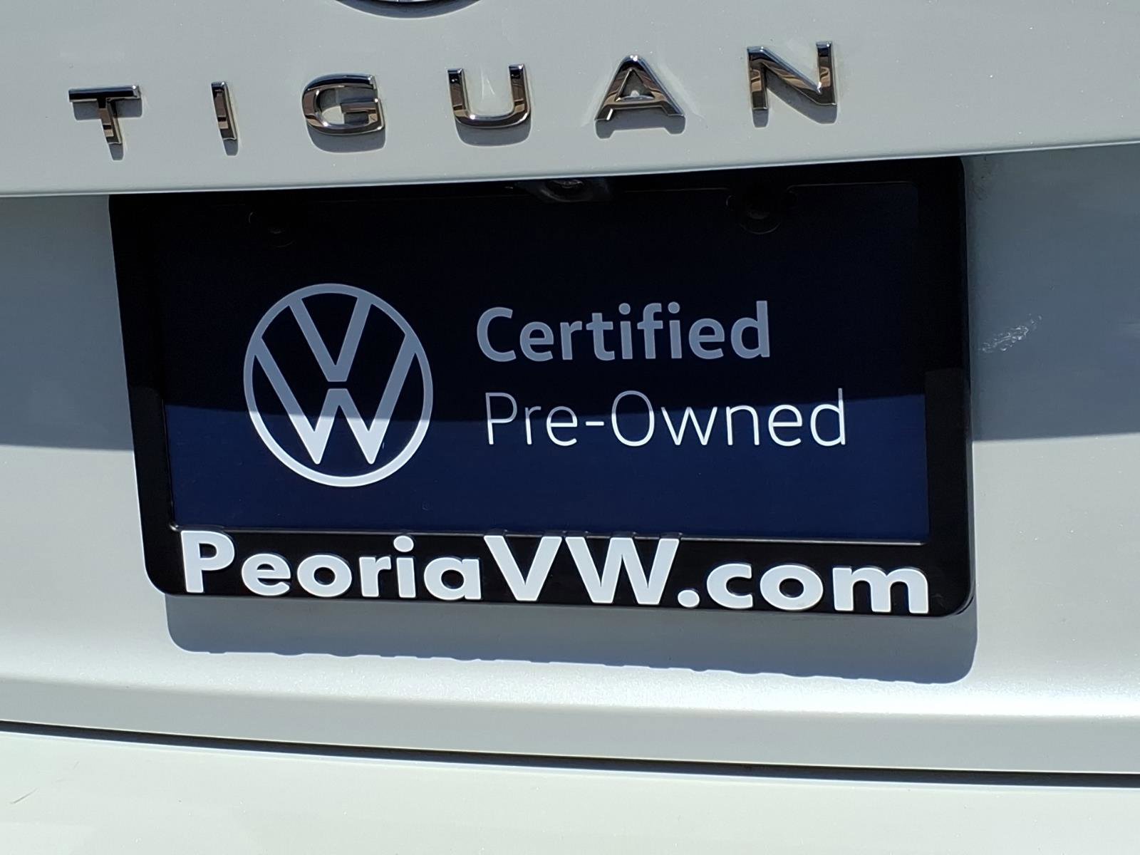 Certified 2023 Volkswagen Tiguan SE R-Line FWD image 16