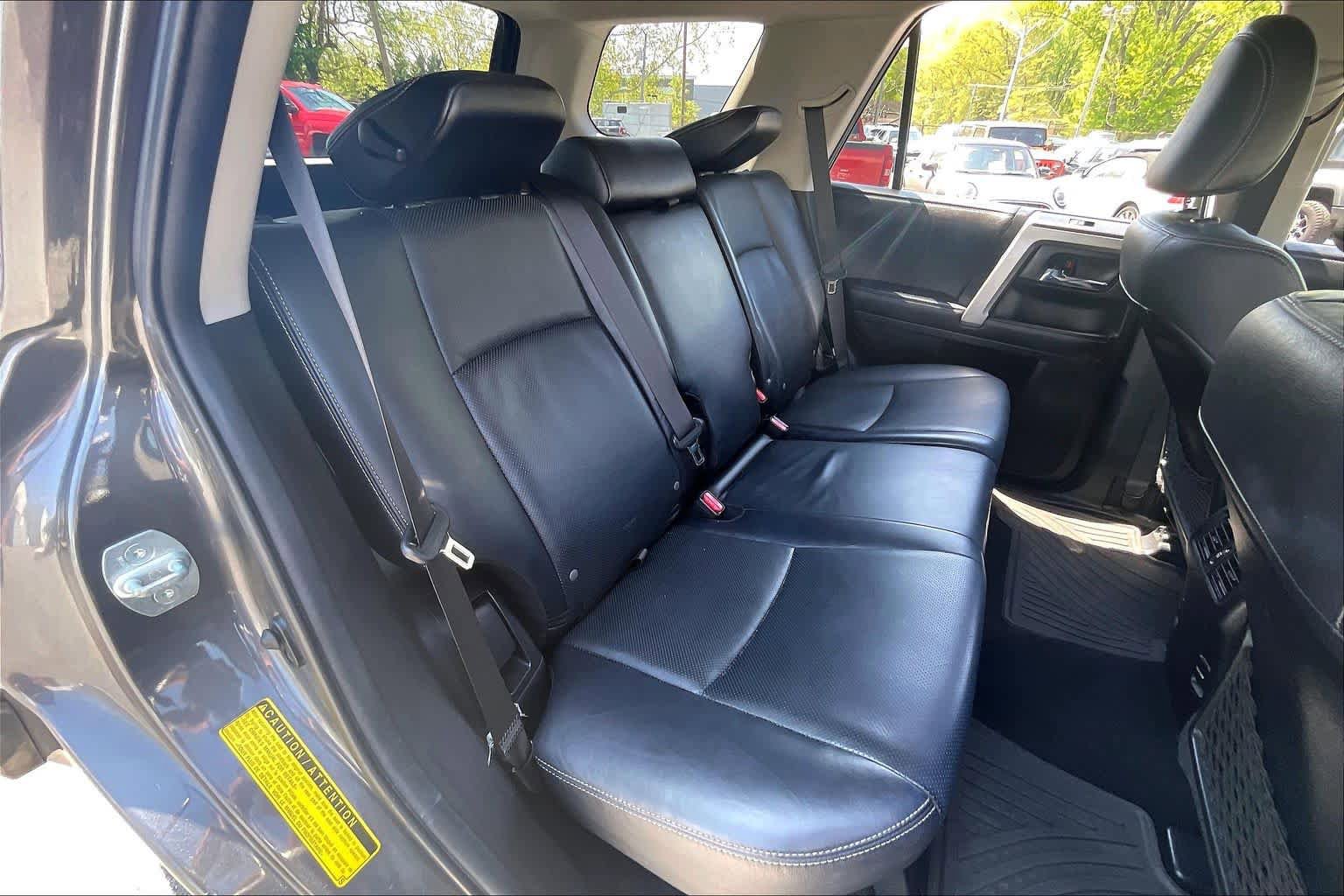 Used 2016 Toyota 4Runner Limited AWD/4WD image 19