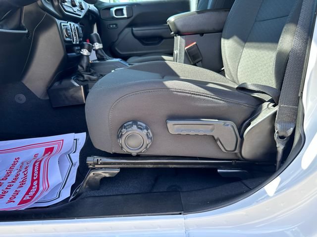 Used 2022 Jeep Wrangler Unlimited Sport AWD/4WD image 12