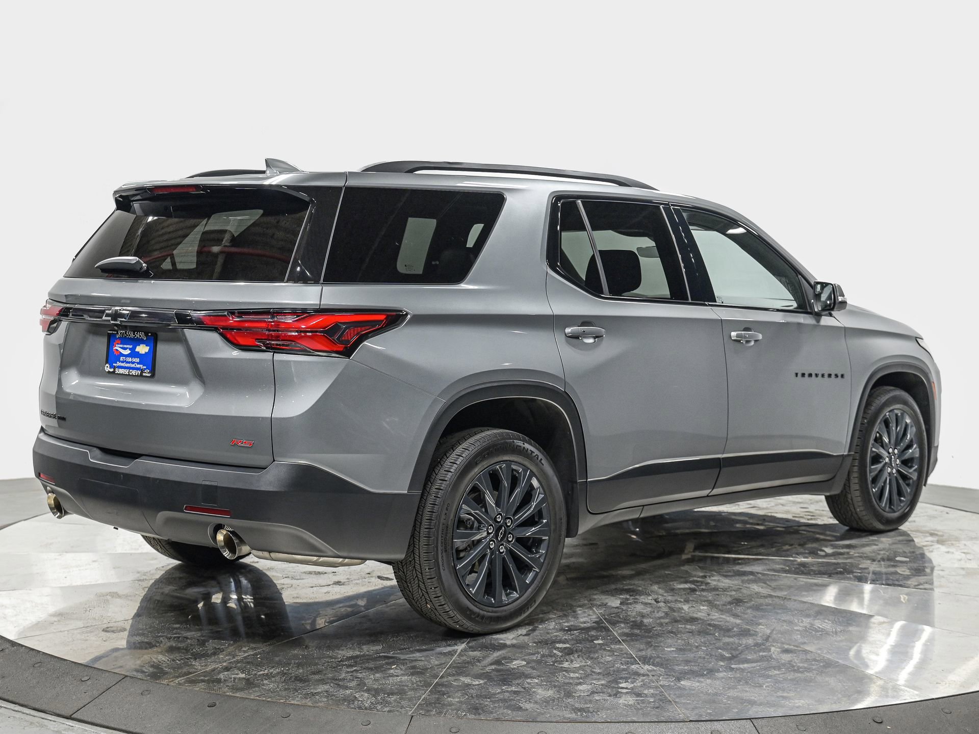 Used 2023 Chevrolet Traverse RS w/ LPO, Floor Liner Package AWD/4WD image 7