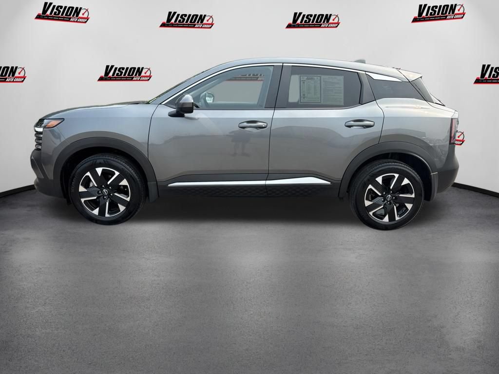 Used 2025 Nissan Kicks SV AWD/4WD image 8