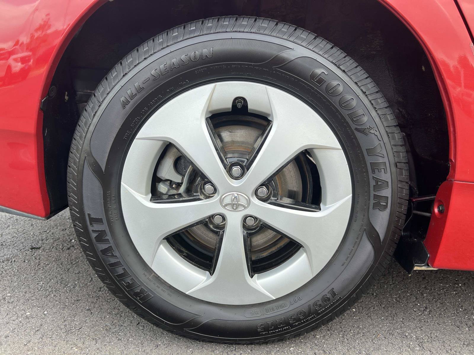 Used 2012 Toyota Prius Three FWD image 17