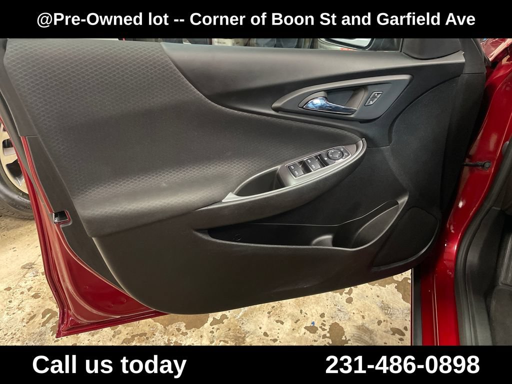 Used 2023 Chevrolet Malibu RS FWD image 15