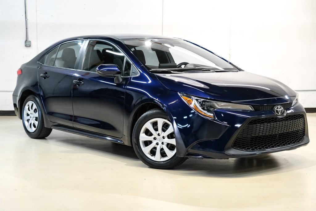 Used 2022 Toyota Corolla LE FWD image 6