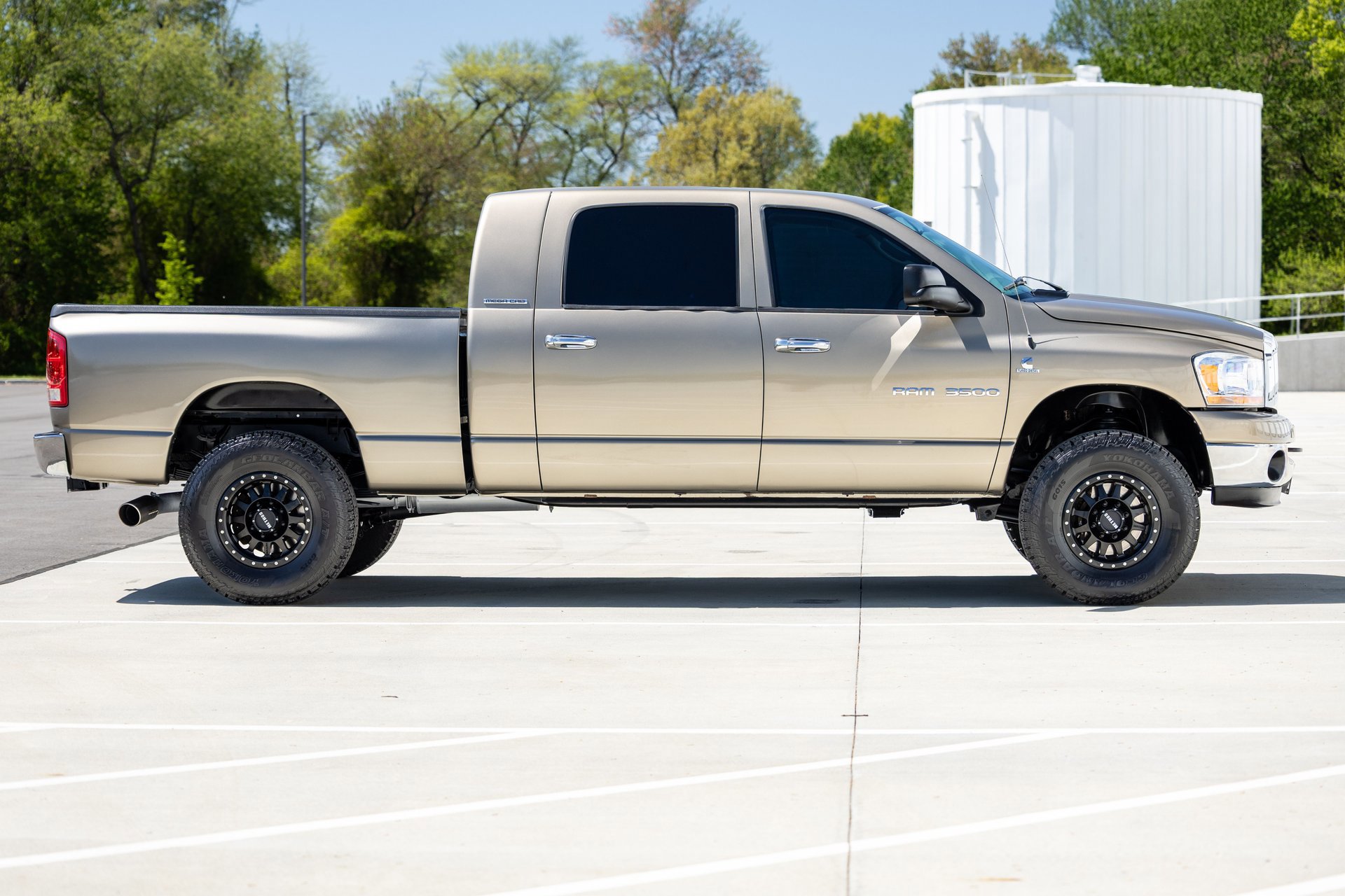 Used 2006 Dodge Ram 3500 Truck SLT w/ Light Group AWD/4WD image 15