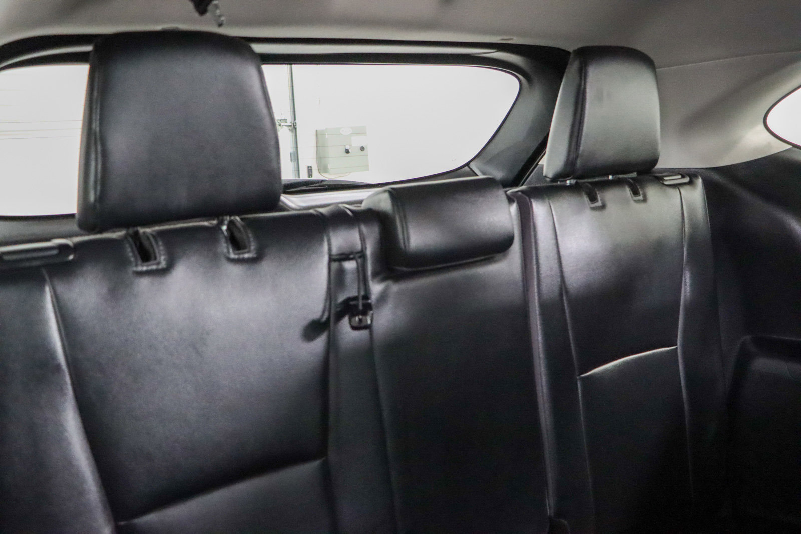 Used 2024 Toyota Highlander XLE image 30