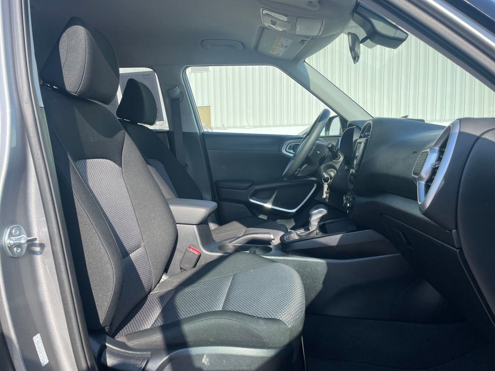 Used 2025 Kia Soul LX w/ LX Technology Package image 34