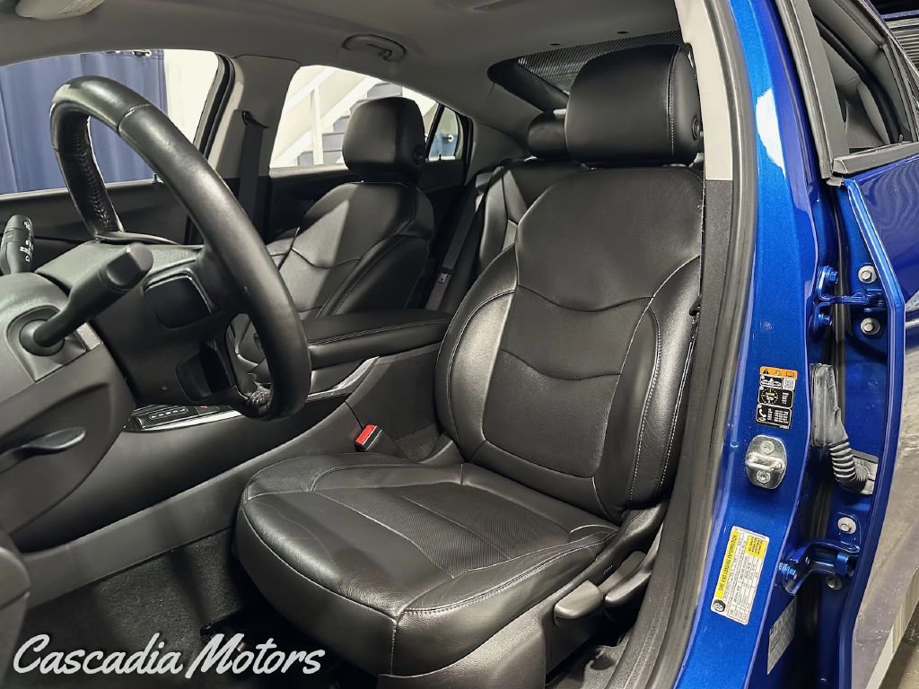 Used 2017 Chevrolet Volt Premier FWD image 8