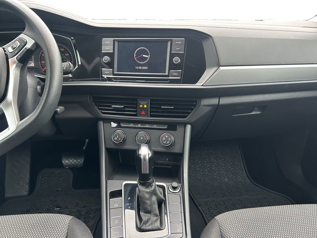Used 2021 Volkswagen Jetta image 12