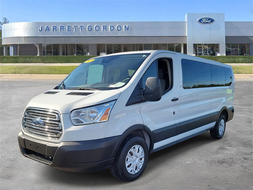Used 2019 Ford Transit 350 XLT image 2