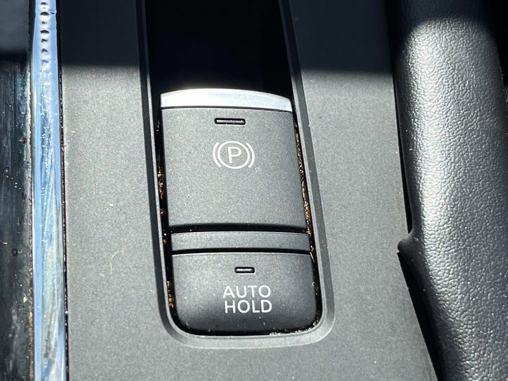 Used 2023 Mitsubishi Outlander ES image 27