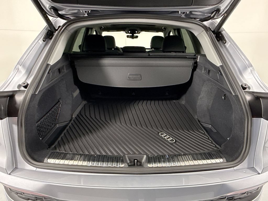 Used 2026 Audi Q5 Premium w/ Premium Plus AWD/4WD image 30