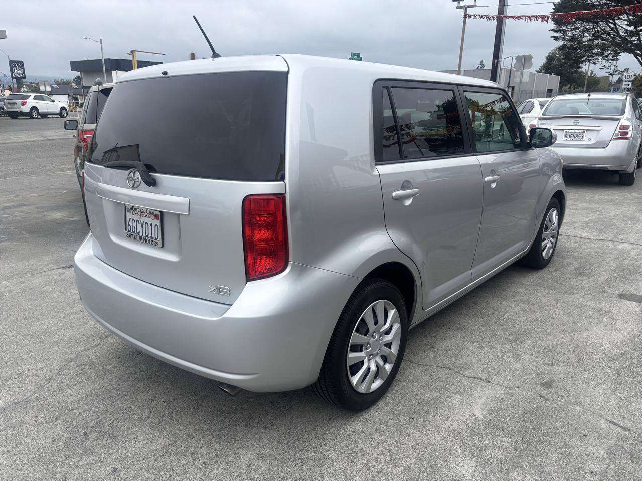 Used 2008 Scion xB FWD image 5