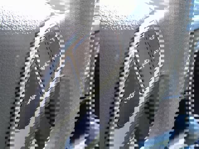 Used 2013 Hyundai Elantra GLS image 10