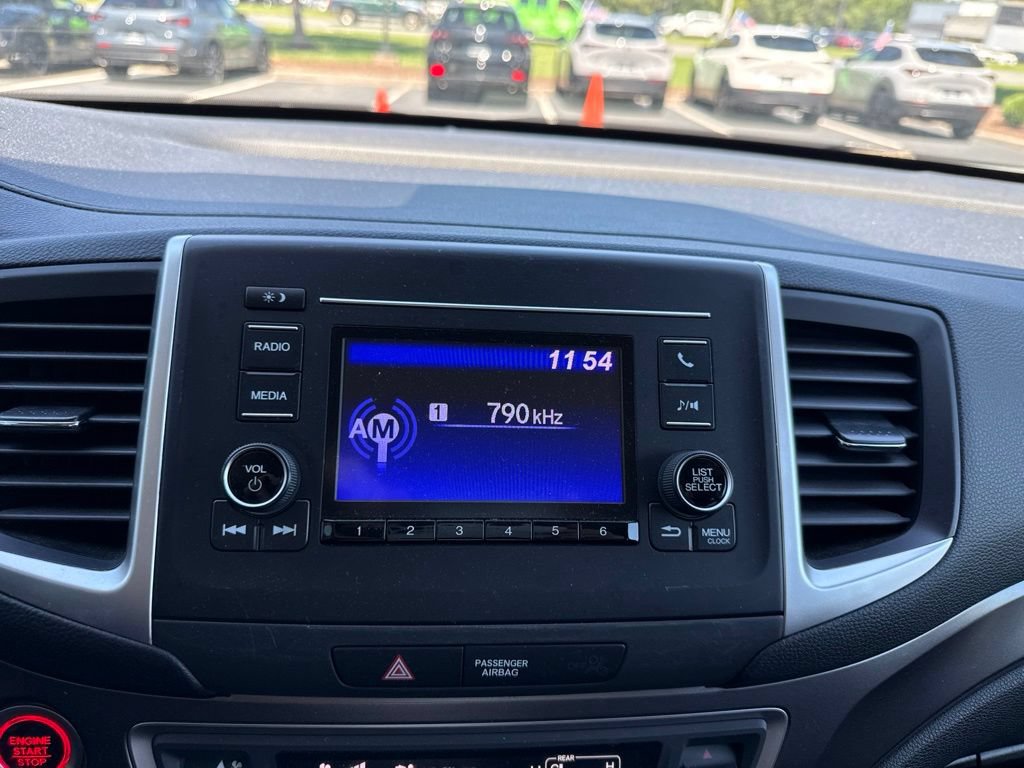 Used 2019 Honda Pilot LX image 18
