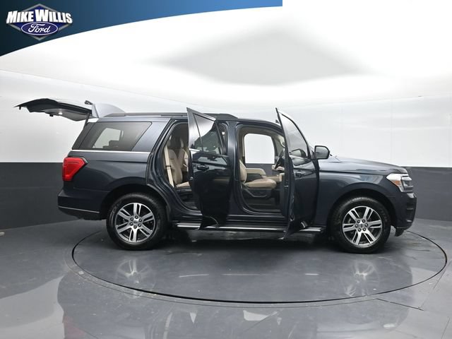 Used 2023 Ford Expedition XLT RWD image 27