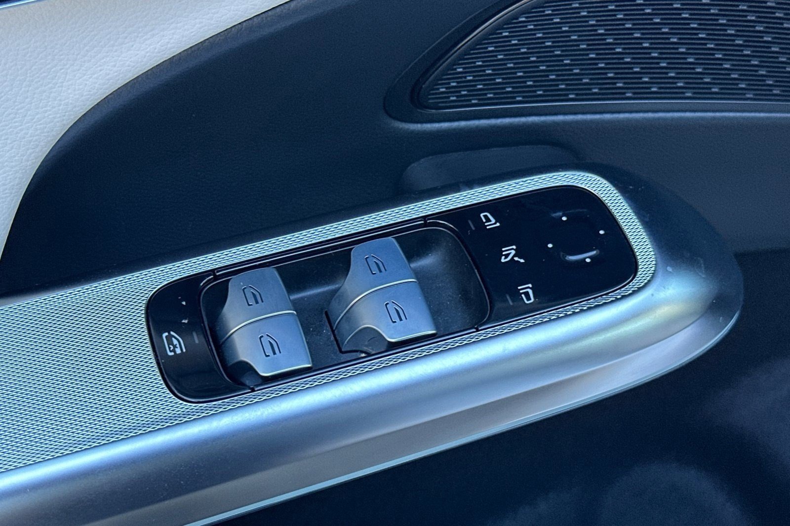 Certified 2025 Mercedes-Benz E 350 4MATIC Sedan image 14