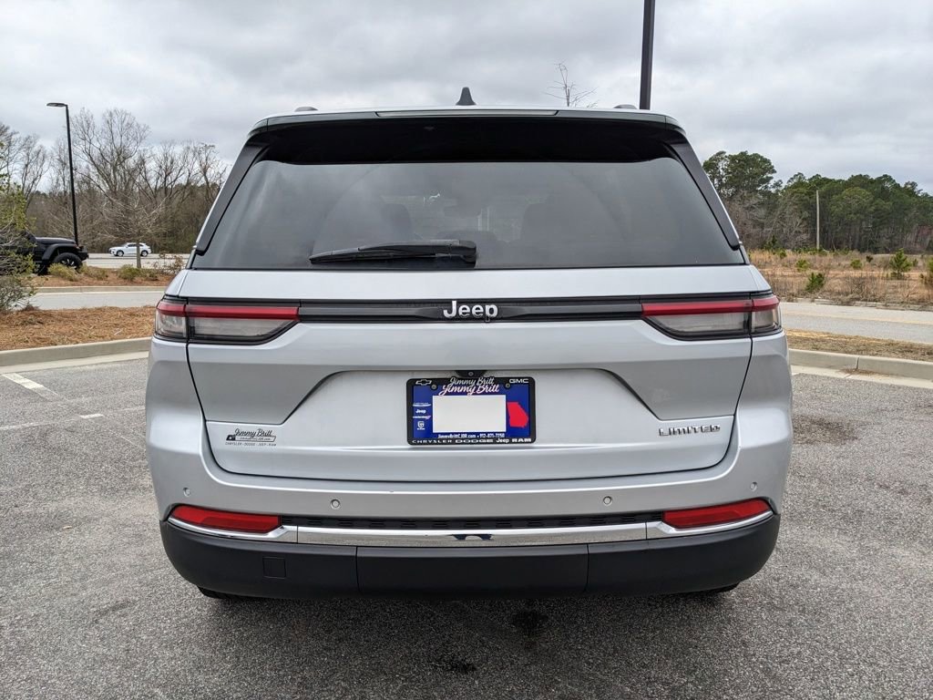 Used 2022 Jeep Grand Cherokee Limited image 20