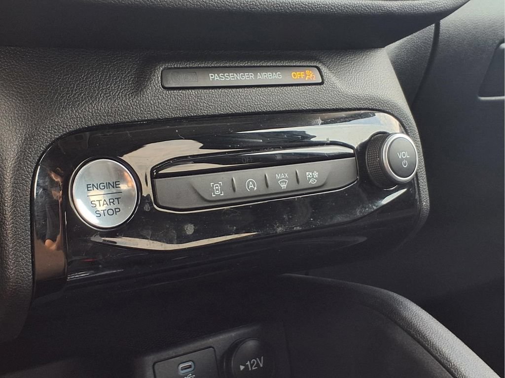 Used 2023 Ford Escape Active w/ Tech Pack #1 FWD image 10