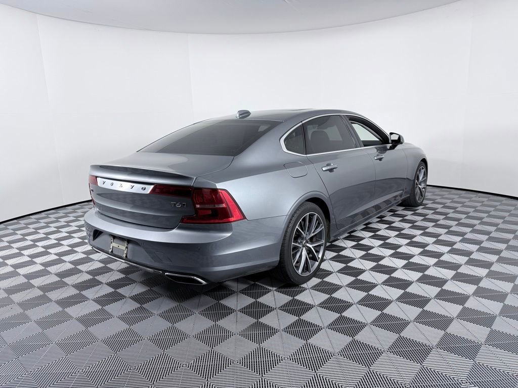 Used 2019 Volvo S90 T6 Momentum image 6